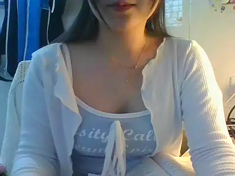 Snapshot of Linzly chatting on 02.27.26 Linzly online show from 02.27.26