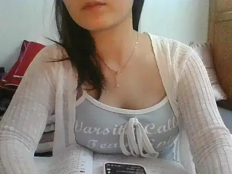 Snapshot of Linzly chatting on 03.03.26 Linzly online show from 03.03.26