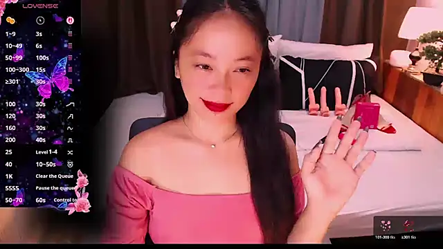 Snapshot of sexystela chatting on 06.22.26 sexystela online show from 06.22.26