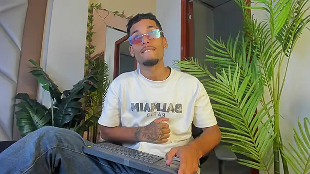 Thiagoferreti online show from 02.13.26