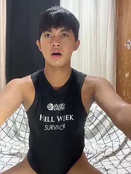 Snapshot of ursweet_jemes chatting on 11.17.25 ursweet jemes online show from 11.17.25