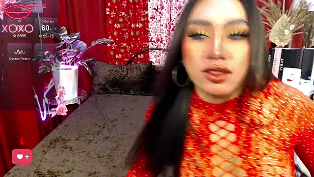 Snapshot of VillarealCasey chatting on 12.15.25 VillarealCasey online show from 12.15.25