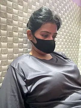 Hot Jaanvi  online show from 06.18.26