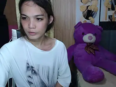 Snapshot of Raffa_ella69 chatting on 11.28.25 Raffa ella69 online show from 11.28.25