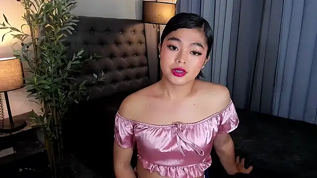 AsianHugecockAnna online show from 08.03.26