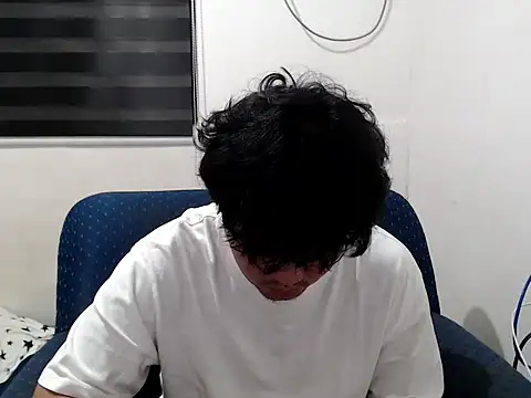 Snapshot of tastylicious_John19 chatting on 09.10.25 tastylicious John19 online show from 09.10.25