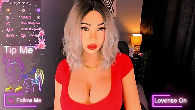 Snapshot of TriciaCumLoader chatting on 09.18.25 TriciaCumLoader online show from 09.18.25