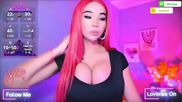 Snapshot of TriciaCumLoader chatting on 02.20.26 TriciaCumLoader online show from 02.20.26