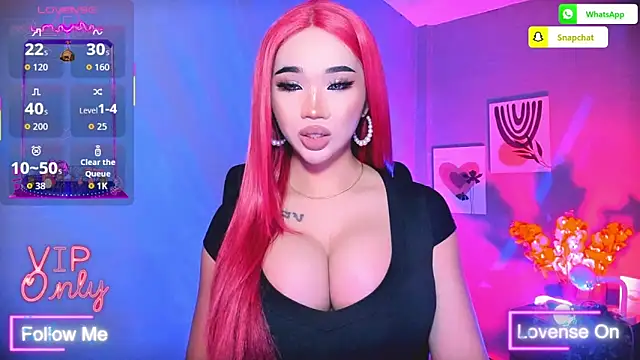 Snapshot of TriciaCumLoader chatting on 03.02.26 TriciaCumLoader online show from 03.02.26