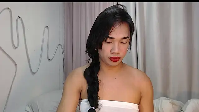 Snapshot of Herbielustts chatting on 10.02.25 Herbielustts online show from 10.02.25