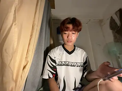 ur little secret online show from 11.25.25