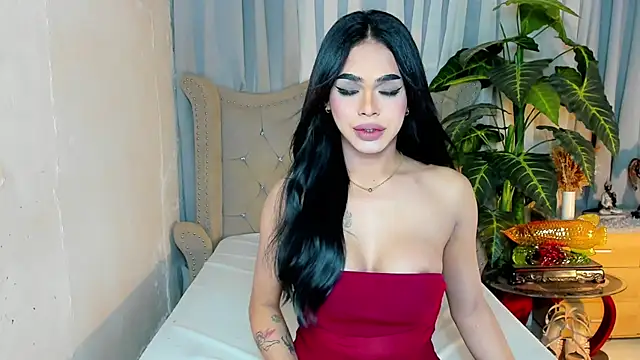 Snapshot of MochaliciousTransOnTop chatting on 01.17.26 MochaliciousTransOnTop online show from 01.17.26