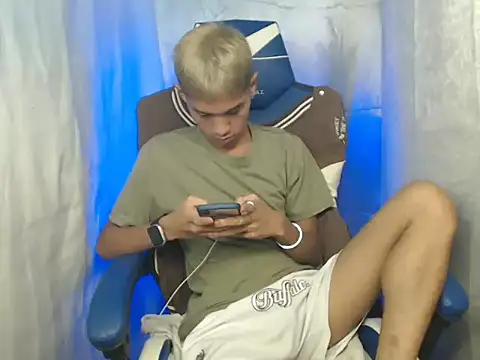 riks tyler online show from 10.26.25