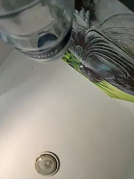 aavrdvh33 online show from 09.09.25