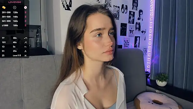 lovelyalivia online show from 11.10.25