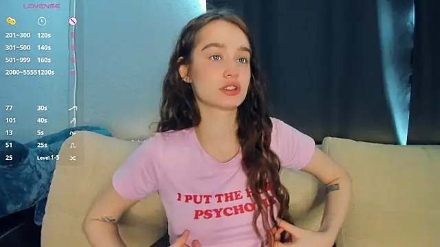 Snapshot of lovelyalivia chatting on 03.26.26 lovelyalivia online show from 03.26.26