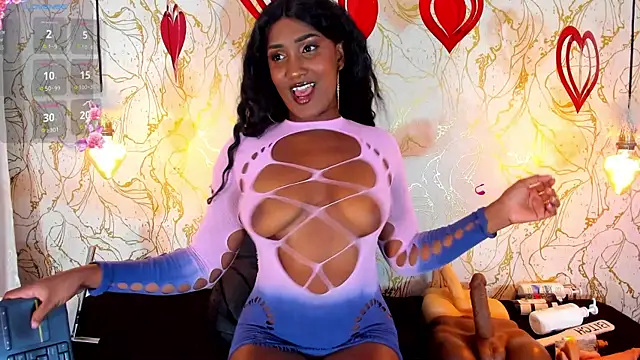 NAOMY COOPER online show from 04.27.26