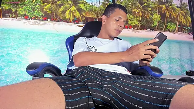 Snapshot of BigMonstercoks69 chatting on 03.02.26 BigMonstercoks69 online show from 03.02.26