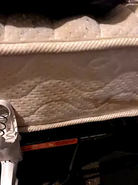 Snapshot of RivslRabbit chatting on 11.05.25 RivslRabbit online show from 11.05.25