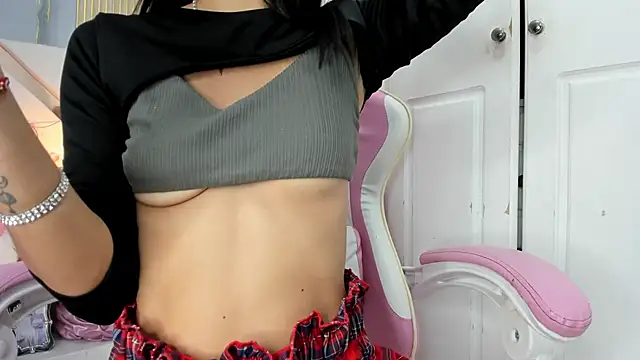 Snapshot of Mhia_Sweet_ chatting on 09.30.25 Mhia Sweet  online show from 09.30.25