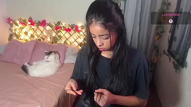 Angie Lee01 online show from 11.25.25