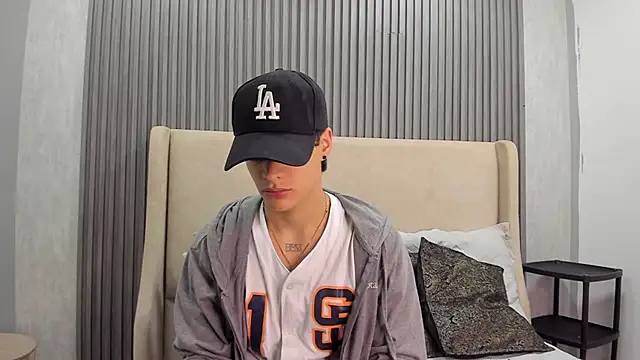 BenitoSaenz online show from 09.16.25