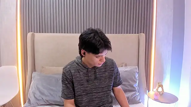 BenitoSaenz online show from 11.20.25