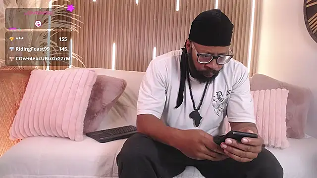 Snapshot of King_Malik chatting on 09.17.25 King Malik online show from 09.17.25