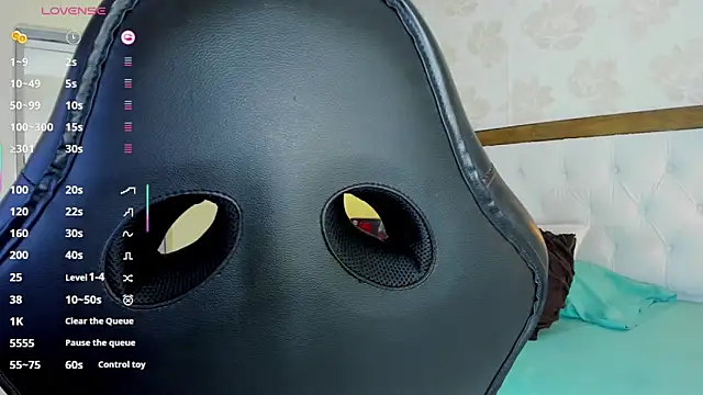 IRISCLARK1 online show from 09.25.25