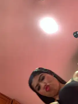 Snapshot of Luna_20x chatting on 10.17.25 Luna 20x online show from 10.17.25