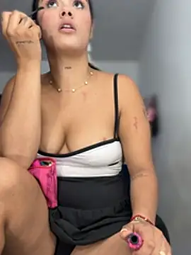 Kaily Sweet16 online show from 04.30.26