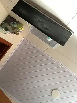 morenaluaa online show from 11.18.25