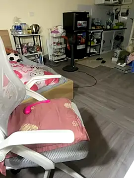 Mina048 online show from 11.04.25