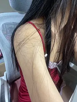 Mina048 online show from 11.13.25