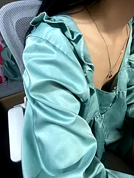 Mina048 online show from 11.21.25