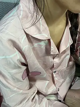 Mina048 online show from 12.20.25