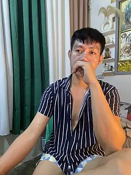 xshyboyx online show from 07.23.26