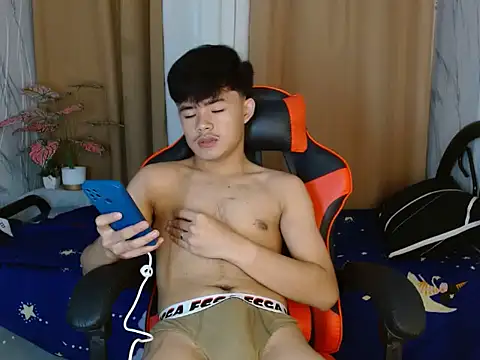 YourNaughtyTwink 69 online show from 05.01.26