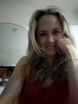 Miasiren online show from 10.15.25