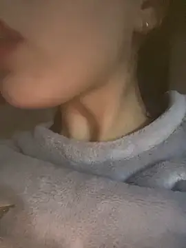 Mimisixo online show from 11.26.25