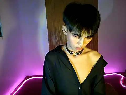 Snapshot of ichiro_daisuke chatting on 12.17.25 ichiro daisuke online show from 12.17.25