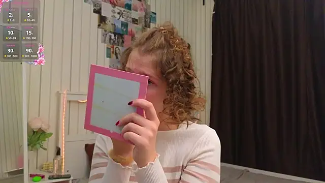 Snapshot of BeatrixCarIeton chatting on 11.11.25 BeatrixCarIeton online show from 11.11.25