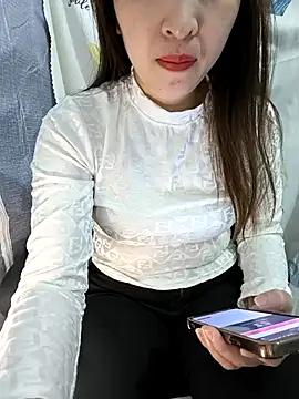 Ariana-Vy online show from 11.25.25