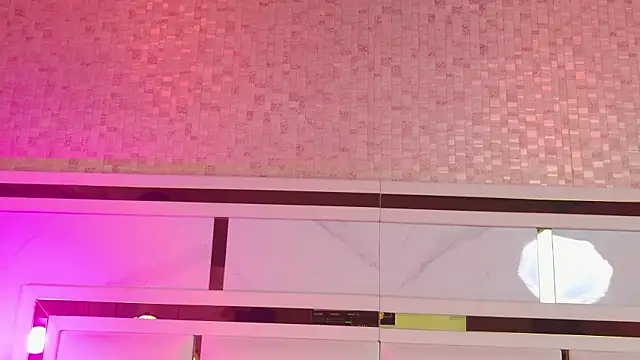 ambar rosse25 online show from 11.16.25