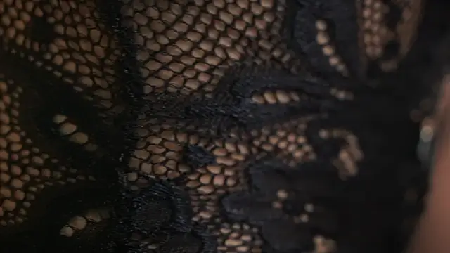 ambar rosse25 online show from 12.17.25