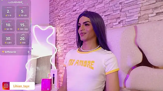Snapshot of LIHIAN_TAY chatting on 09.15.25 LIHIAN TAY online show from 09.15.25