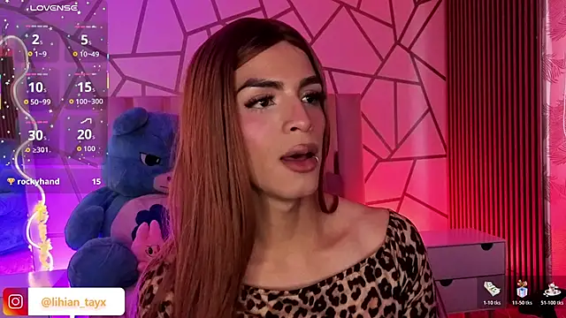 Snapshot of LIHIAN_TAY chatting on 10.25.25 LIHIAN TAY online show from 10.25.25