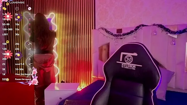 LIHIAN TAY online show from 01.09.26