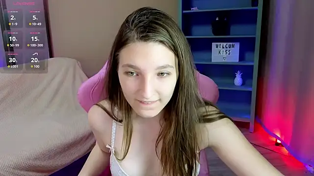 Snapshot of Mia_Myles chatting on 10.01.25 Mia Myles online show from 10.01.25