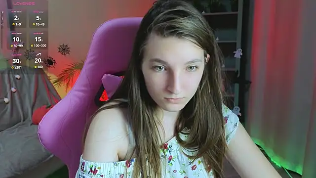 Snapshot of Mia_Myles chatting on 10.27.25 Mia Myles online show from 10.27.25